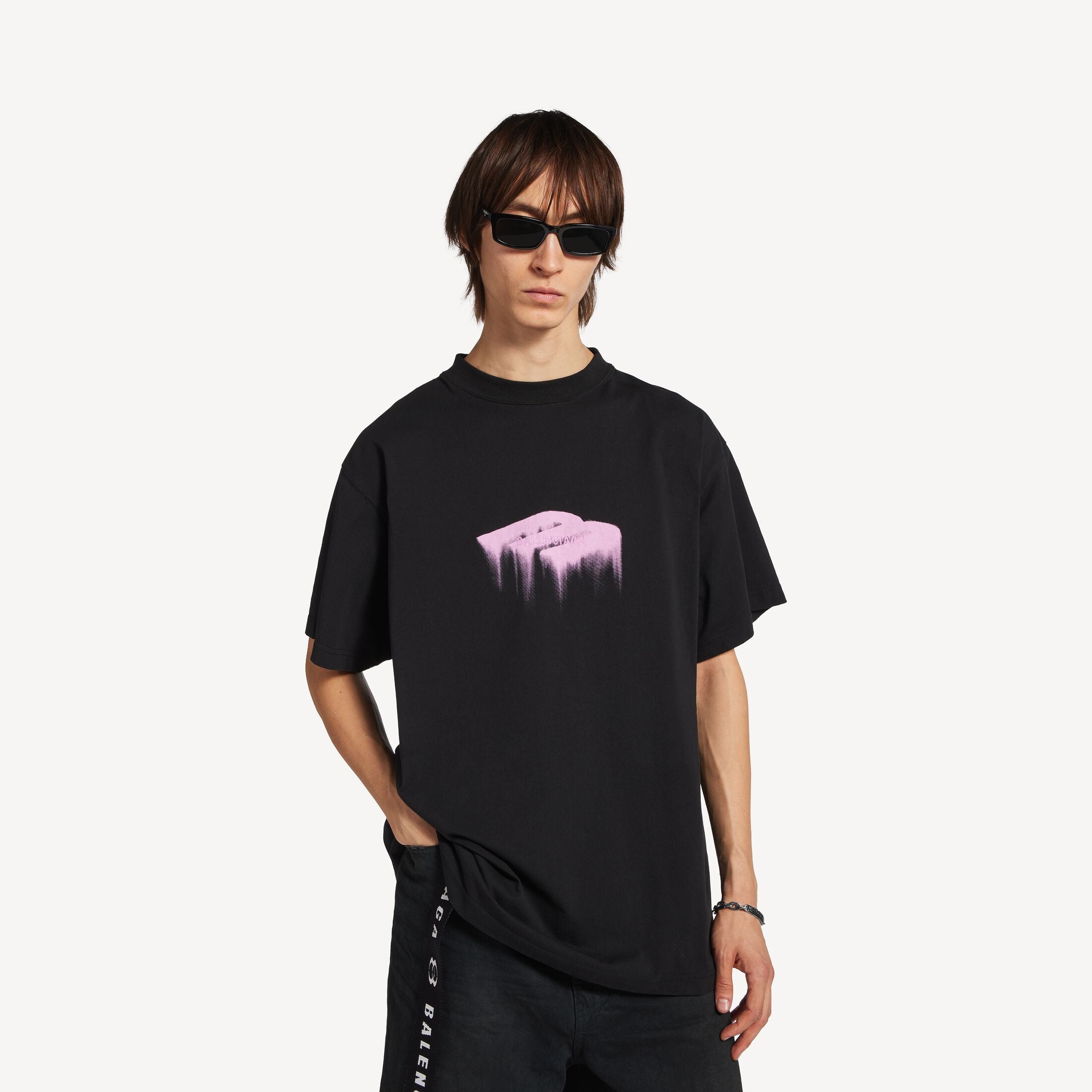 MEN'S WET BRUSH OVERSIZED T-SHIRT IN BLACK